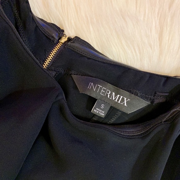 Aerin Off Shoulder Top - Picture 3 of 3